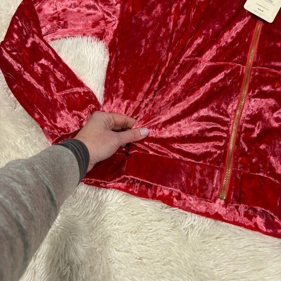 Fabletics Crushed Velour Zip Up Hoodie Strawberry Red NWT Medium - Picture 7 of 11